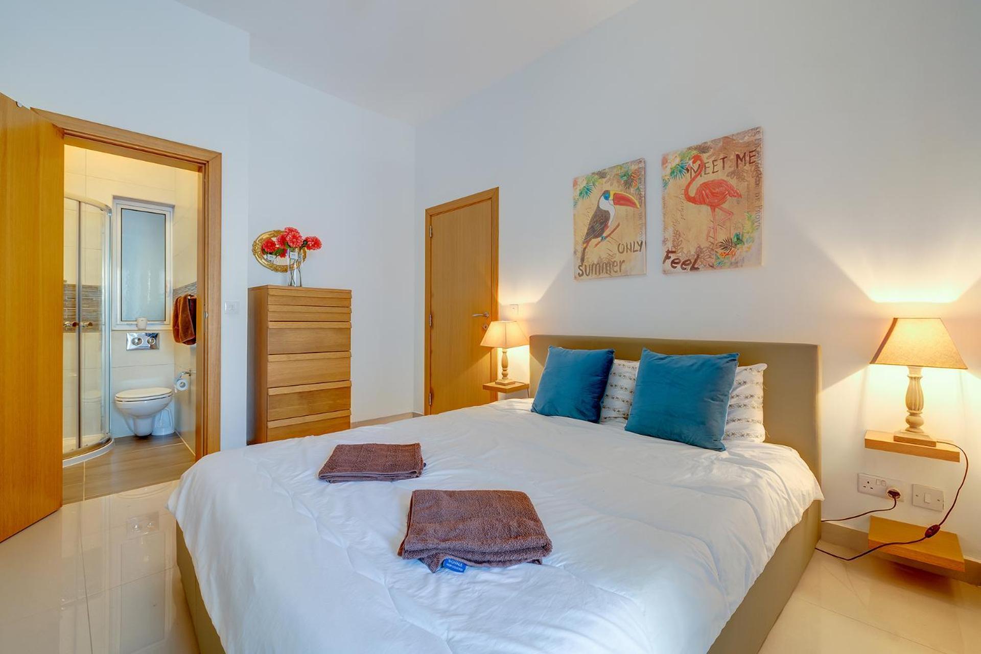 Prime Location Apartment With Side Seaviews Sliema Extérieur photo