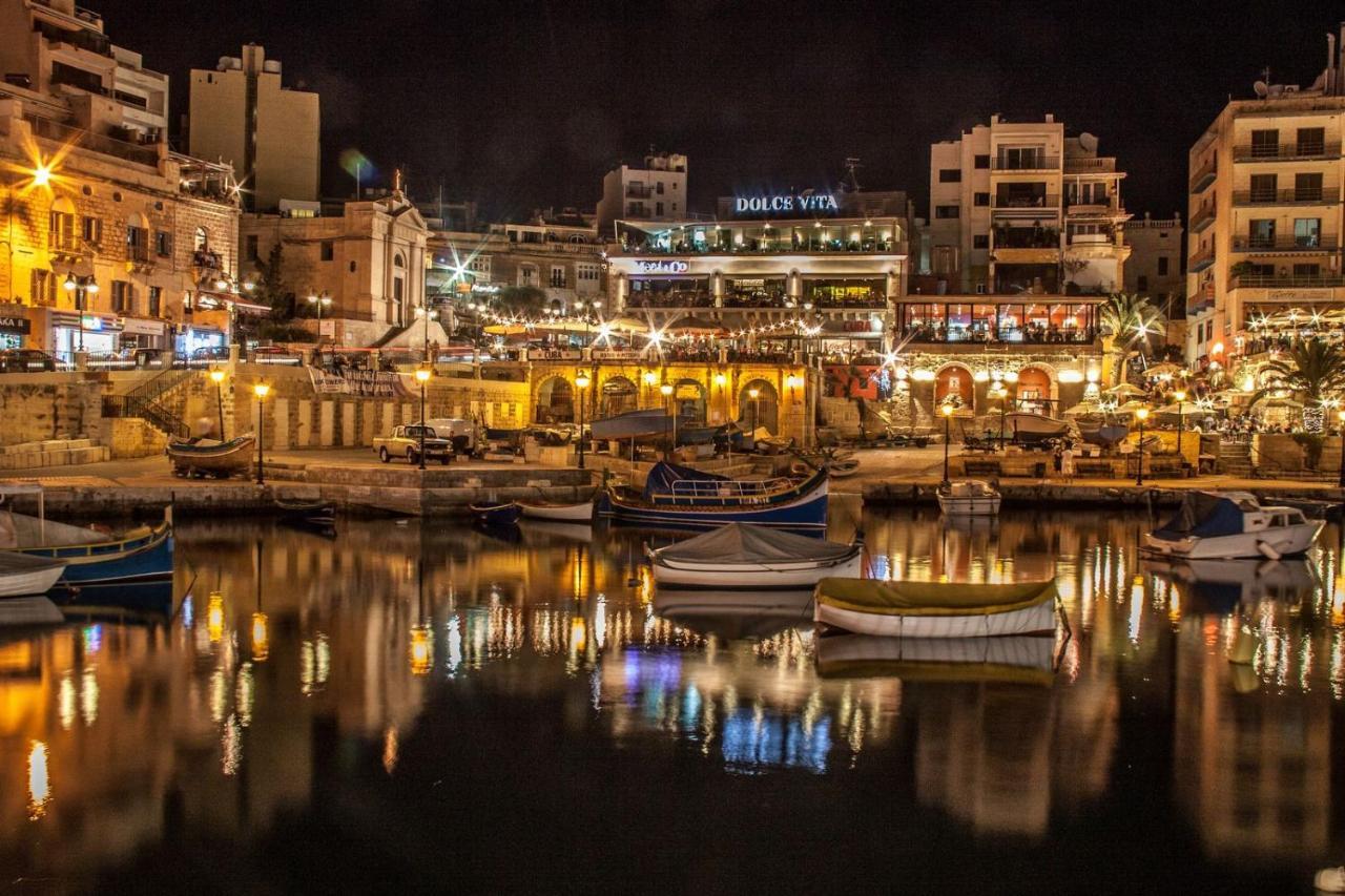 Prime Location Apartment With Side Seaviews Sliema Extérieur photo
